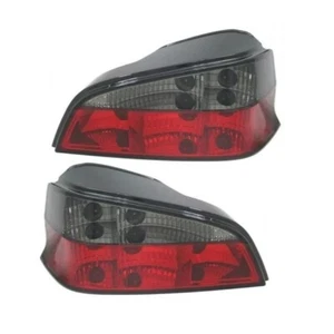 2 FEUX ARRIERE ROUGE ET NOIR PEUGEOT 106 PHASE 2 DE 03/96 A 7/03 - Foto 1 di 2