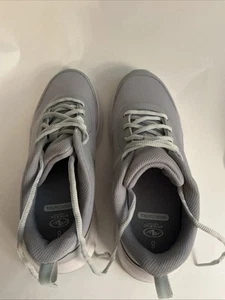Women’s Athletic Odor Control Size 8 Gray Sneaakers New No Box - Picture 1 of 7