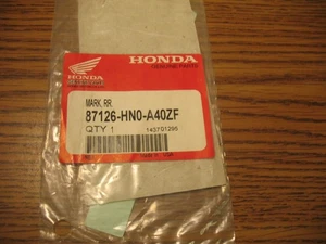 NEW NOS HONDA 87126-HN0-A40ZF RR FENDER MARK TRX450 (K-8489) - Picture 1 of 3