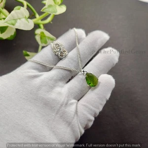 Colgante vintage de peridoto facetado con cadena ~ adorable collar ~ regalo mamá - Imagen 1 de 7