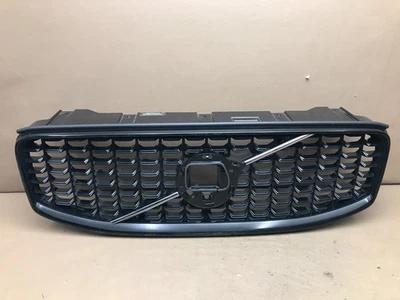 2022-2025 VOLVO XC60 FRONT UPPER RADIATOR GRILLE GRILL CAMERA HOLE OEM 32133812 Foto 1 de 4