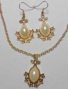 Rose Gold colour, faux pearl, choose earrings, necklace, both - Picture 1 of 6