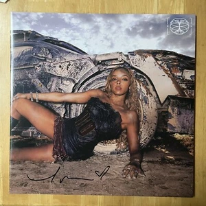 *SIGNED* TINASHE QUANTUM BABY - BLACK/BROWN VINYL LP - NEW - Picture 1 of 3