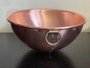 Late 20th Century Solid Copper Kitchen Mixing Bowl With Brass Hanging Hook 10.5" - Picture 1 of 12