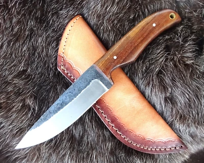 Jagdmesser Karbonstahl scharf mit Holzgriff und Lederscheide Handgeschmiedet (V4 - Bild 1 von 4