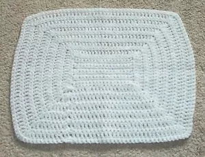 New Uniq Handmade 12x14 Rectangle Crochet Doily Candle Table Mat White Sparkle - Picture 1 of 1