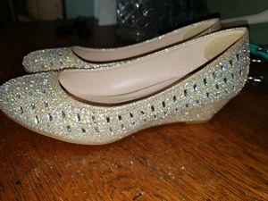 Forever Women's Fisher 3K Champagne Rhinestone Embellished Pumps In Box Size 8 - Picture 1 of 14