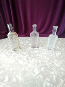 BOTTLES MCCORMICK & CO ANTIQUE BOTTLES SPICES AND MEDICAL BOTTLES SET OF 3 - Picture 1 of 7
