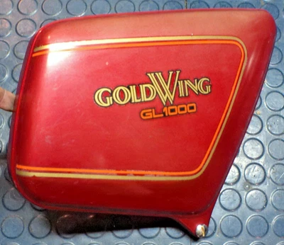 PANEL CUBIERTA LATERAL DERECHO HONDA GOLDWING GL1000 75 Foto 1 de 4