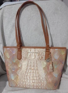 Brahmin Med. Asher Scallop Bondi Tote Embossed Leather Sea Shells EUC - Picture 1 of 19