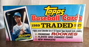 VTG 1989 TOPPS BASEBALL CARDS 1989 TRADED SET 132 CARDS ROOKIES & TRADED PLAYERS - Picture 1 of 9
