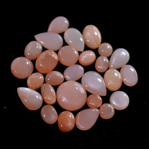 27 Stck. 112 kt natürlicher weißer Mondstein Cabochon Edelstein Posten 16 x 16-8 x 8 mm #14816 - Bild 1 von 5