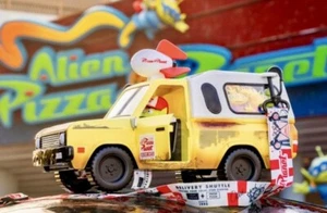 Disneyland Pixar Fest Toy Story Alien Pizza Planet Truck Popcorn Bucket - Picture 1 of 8