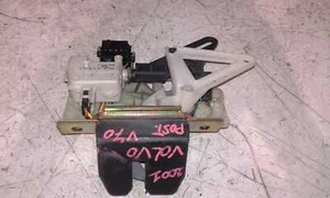 RICAMBI USATI, SERRATURA PORTELLONE VOLVO V70 (2001) - Foto 1 di 2
