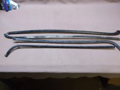 1969 1970 MERMERCURY COUGAR XR7 4 ИЗДЕЛИЯ ВИНИЛОВЫЙ ВЕРХНИЙ МОЛДИНГ КОМПЛЕКТ ХОРОШЕЕ СОСТОЯНИЕ ТОВАРА - Изображение 1 из 4