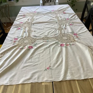"Mantel de Colección Floral Bordado a Mano Crochet Punto de Cruz Ovalado 82""X63""" - Imagen 1 de 7