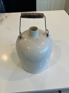 Vintage Antique Stoneware Whiskey Moonshine Wire Wood Handle 1 Gallon Crock Jug - Picture 1 of 15
