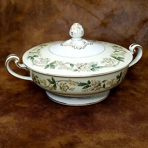 Noritake China 8.5" Round Vegetable Bowl w/ Lid White Rose 5020 1940s Japan - Picture 1 of 11