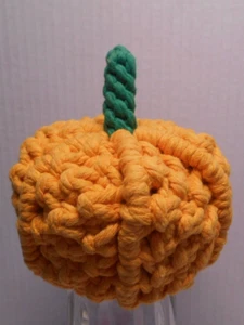 Handgefertigte Hand Makramee Halloween süßeste JACK-O-LANTERN Kürbis Plüsch 5 Zoll - Bild 1 von 6
