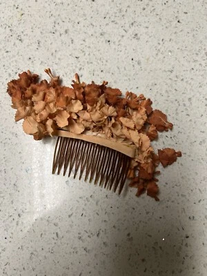 De colección Años 70 Flor En Cascada Peine Clip RARO Deco Disco Seda Flores Retro Marrón Foto 1 de 4