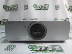 Panasonic PT-DW640 Projector Bright and Clear 885 Lamp Hours - Picture 1 of 8