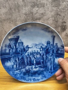 BERLIN DESIGN FATHERS DAY 1972 COLLECTORS PLATE - Picture 1 of 3