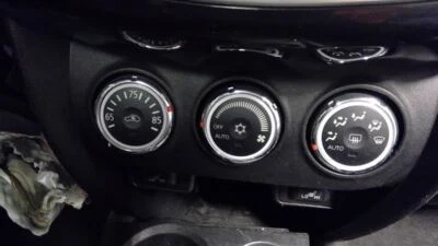 15 Mitsubishi Outlander Sport 2015 manual de control de temperatura 81560 Foto 1 de 4