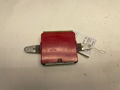 Módulo de control de puerta trasera pasajero derecho Lexus LS460 2007-2009 usado 89224-50110 Foto 1 de 4