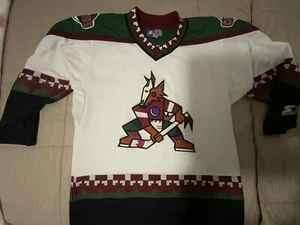Vintage 90s Phoenix Coyotes Starter NHL Hockey Jersey Size M Medium White - Picture 1 of 23