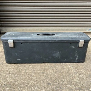 Mitsubishi Pajero Mark 2 Shogun Original Werkzeug und Frachtausrüstung Gepäckbox - Bild 1 von 3