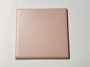Vtg 1970s 1 pc. American Ceramic Tile - Light Pink Flat Matte BULLNOSE 4 1/4 NOS - Picture 1 of 3