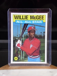 1986 TOPPS WILLIE McGEE NL ALL STAR #707 MLB BASEBALL CARD CENTERED SLEEVED NM+ - Picture 1 of 2