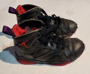 Tout-petit vintage Nike Sky Jordans taille 11 (début des années 1990) (noir/rouge)