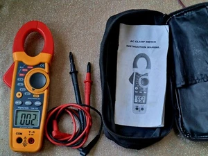 Alphatek TEK731 AC 1000A 600v DC 600v Clamp Meter  CAT III  - Picture 1 of 8