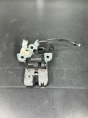 2015 - 2020 AUDI S3 A3 TRUNK LID POWER LOCK LATCH ACTUATOR OEM 4H0827505A - Image 1 of 4