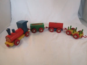 Vintage HEROS 4 Piece Wood Train Set, West Germany, Qualitats-Holzspielzeug Esso - Picture 1 of 3