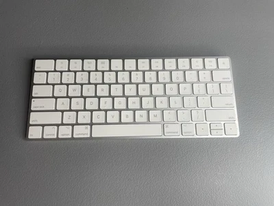 Apple A1644 MLA22LL Magic Keyboard White Tested Working Genuine - Image 1 of 4
