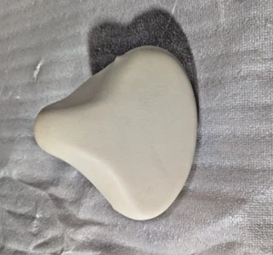 Asiento de bicicleta triciclo infantil repuesto 7/8 postes bronceado claro blanco imitación cuero - Imagen 1 de 5