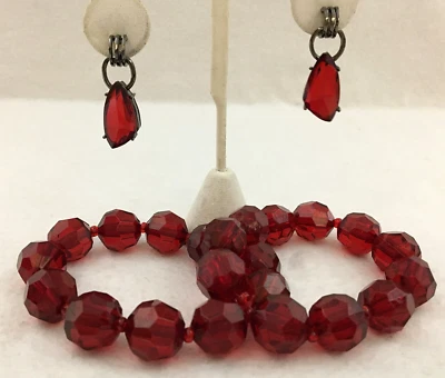 Lote de 3 pendientes elásticos pulsera gota cuentas facetadas rojas tono plata Foto 1 de 4