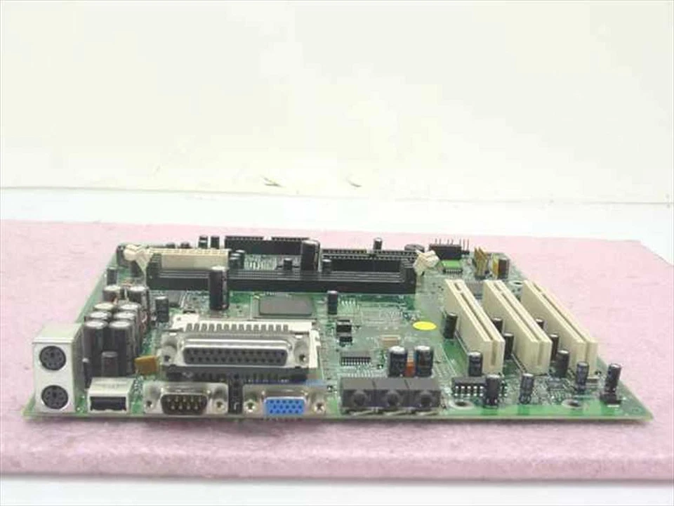 EMachines 304733 Socket PGA 370 System Board Cognac - Motherboard - Image 1 of 3