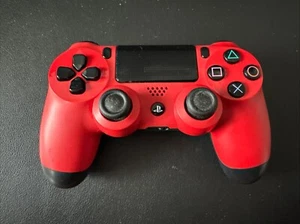 Sony DualShock 4 - Magma Red (9200994) - Bild 1 von 2