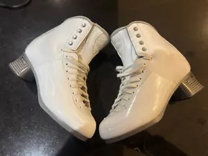 Jackson Debut Nur Schlittschuhstiefel. UK Größe 5. Karton Größe 7 - Bild 1 von 10