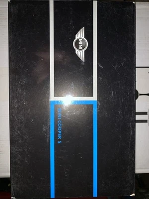 KYOSHO static model 1:18 Mini Cooper S 2006 R53 - Immagine 1 di 4