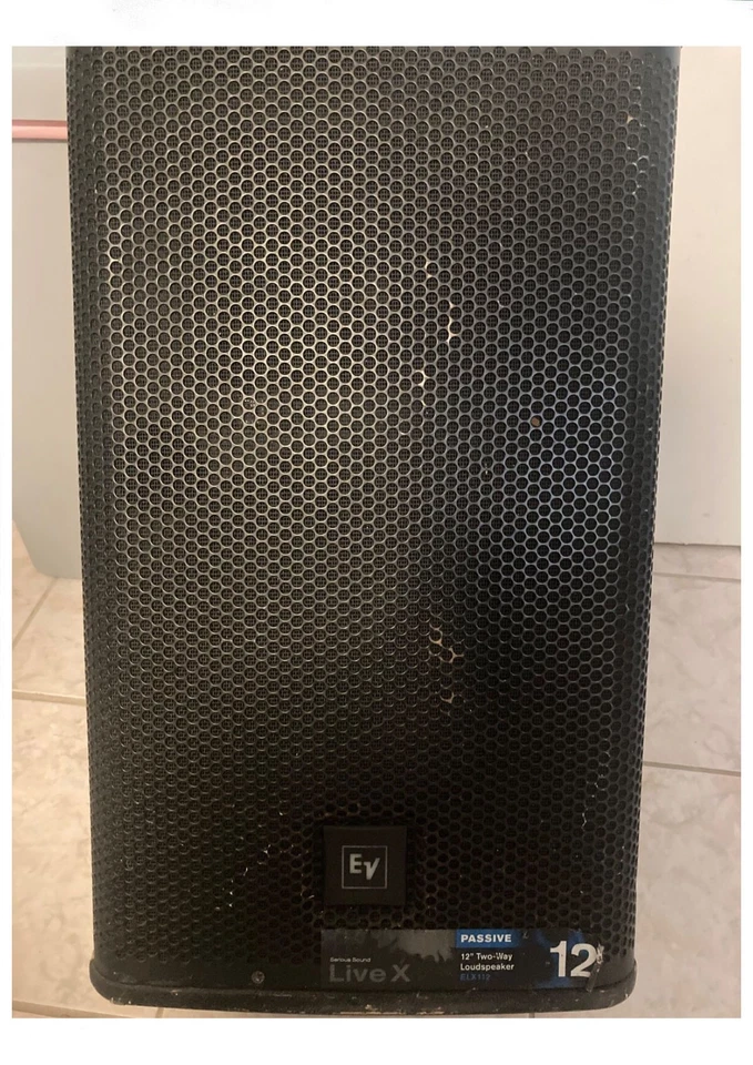 Altavoz pasivo Electro-Voice ELX112 excelente estado de funcionamiento Foto 1 de 1