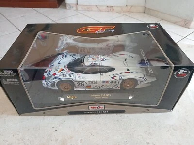 Maisto GT Racing 1/18 Porsche 911 Le Mans 1998 #26 - Immagine 1 di 4