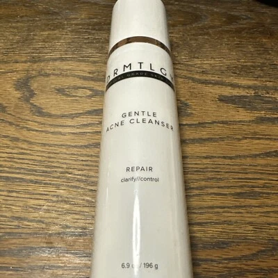Limpiador suave para el acné Drmtlgy transparente y prevenga el cuidado de la piel 2 % ácido salicílico 6,9 oz Foto 1 de 2