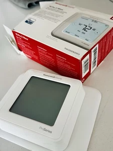 Honeywell T6 Pro Series Z-Wave Programmable Thermostat - White (TH6320ZW2003) - Picture 1 of 1