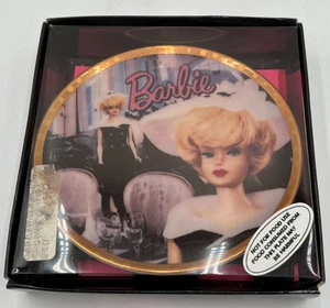 Barbie After Five 1962 mini placa con caballete de Enesco #655058 reproducción nueva - Imagen 1 de 9