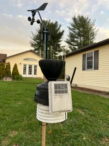 Davis Weather Station Vantage Pro 2 System - Good Working Condition - Picture 1 of 11