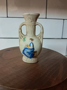 Small Hand Painted Made in Occupied Japan Porcelain Handled Urn Bud Vase Vintage - Picture 1 of 4